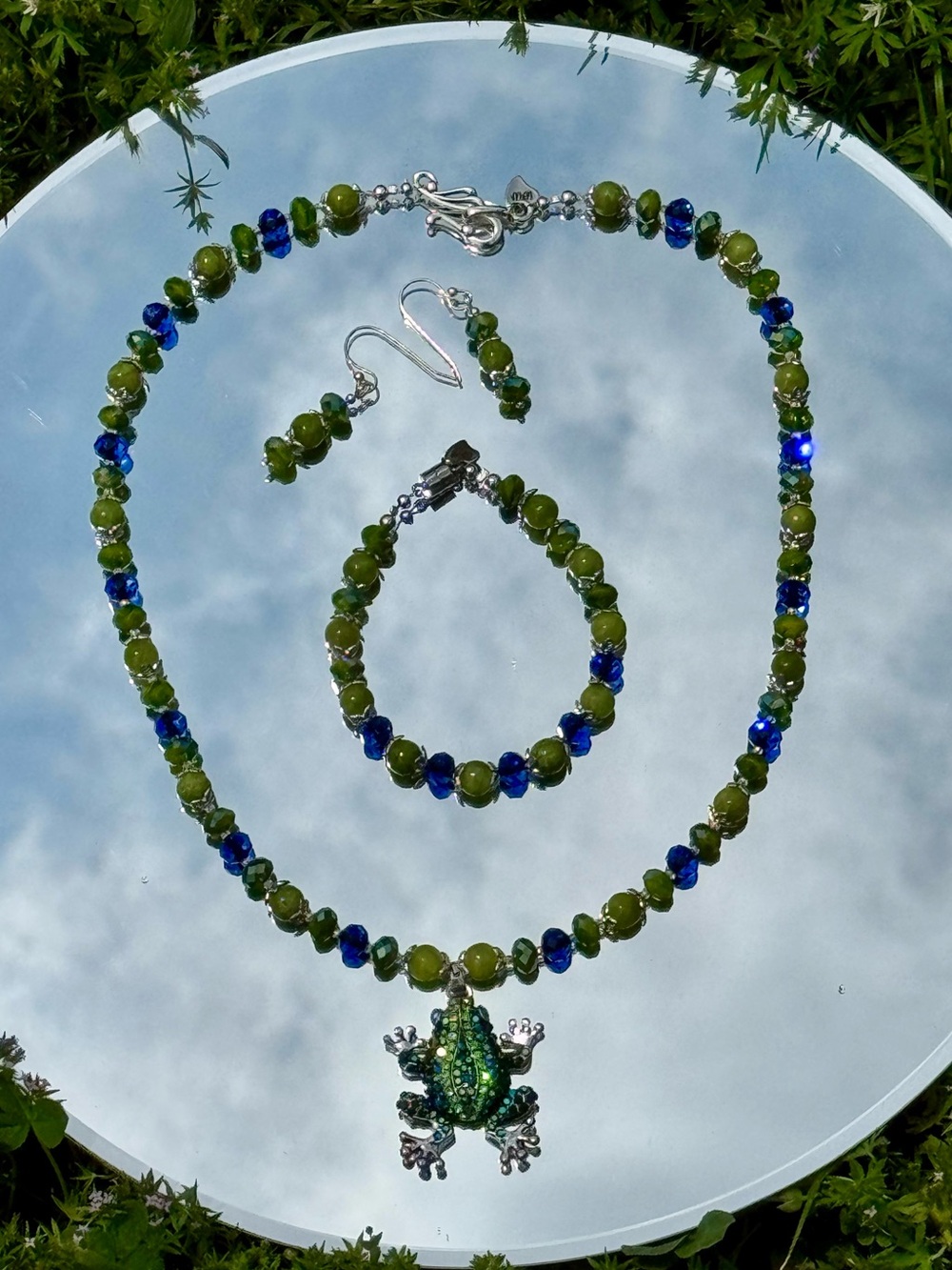 FROG! Jade & Glass Necklace, Bracelet & Earring Set - Little More Green - Picture 4 of 4